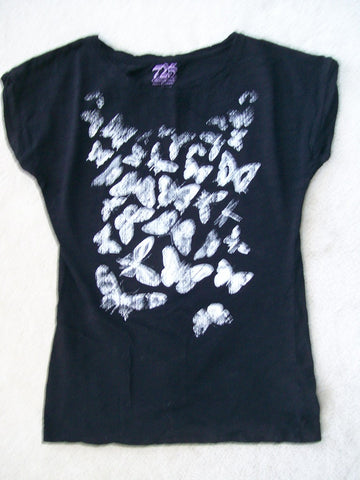 Black t-shirt