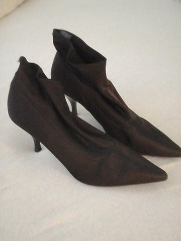 Black pointy toe stiletto